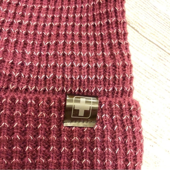 Swiss Tech Burgandy and Silver Pom Pom Beanie One Size - Picture 5 of 7